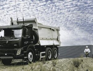 Andrade Gutierrez lança caminhão não tripulado em parceria com Volvo e ACR