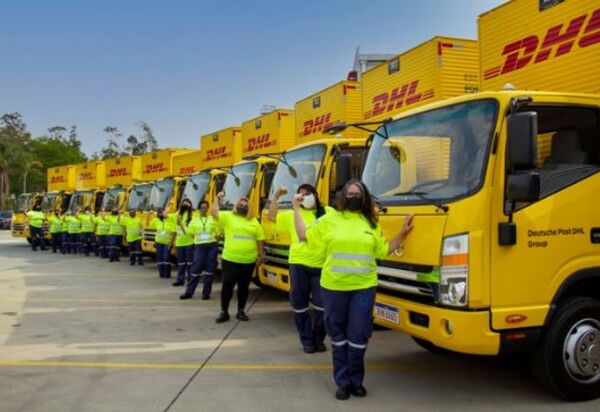DHL Supply Chain contrata motoristas mulheres e compra 40 caminhões elétricos