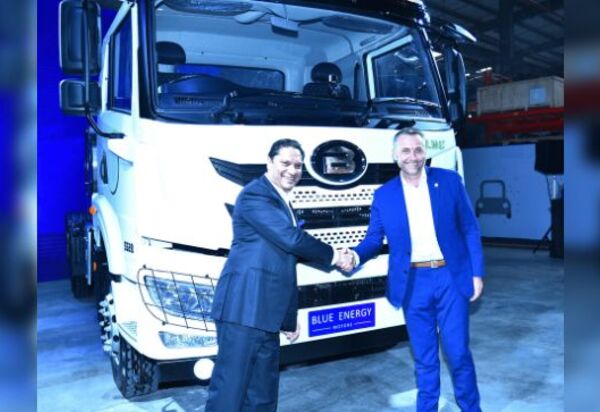1º caminhão movido a gás natural na Índia sai da linha de produção, equipado pela FPT Industrial