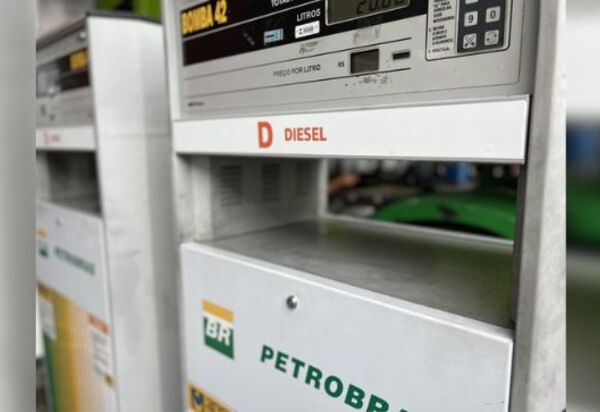 Preço do diesel baixa e o tipo comum é comercializado a R$ 6,90 e o S-10 a R$ 7,10