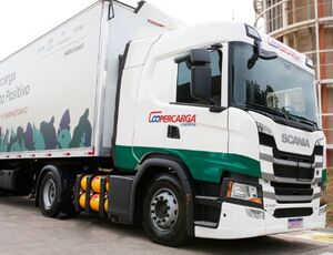 Coopercarga inicia operação logística com Scania movidos a gás natural e biometano