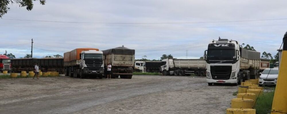 Estadia: Entenda quais são os direitos do caminhoneiro