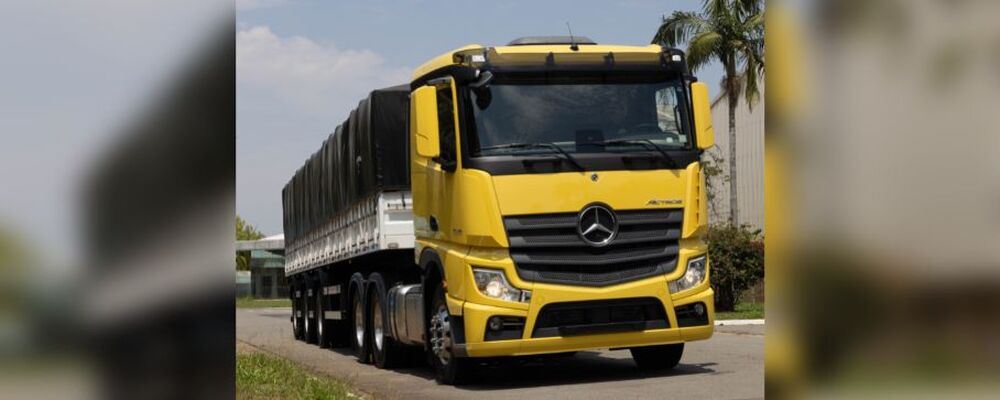 Mercedes-Benz lança nova versão de cabina para caminhões Actros