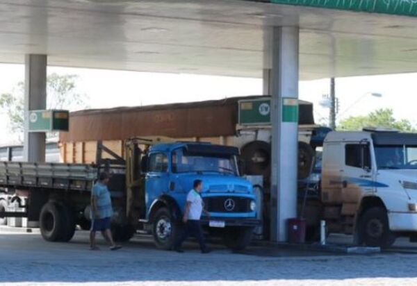 Diesel tem o primeiro aumento de preço depois de 16 semanas de queda, diz ANP