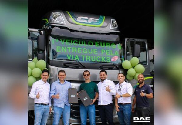 DAF entrega o seu primeiro caminhão com motorização Euro 6 no Brasil 