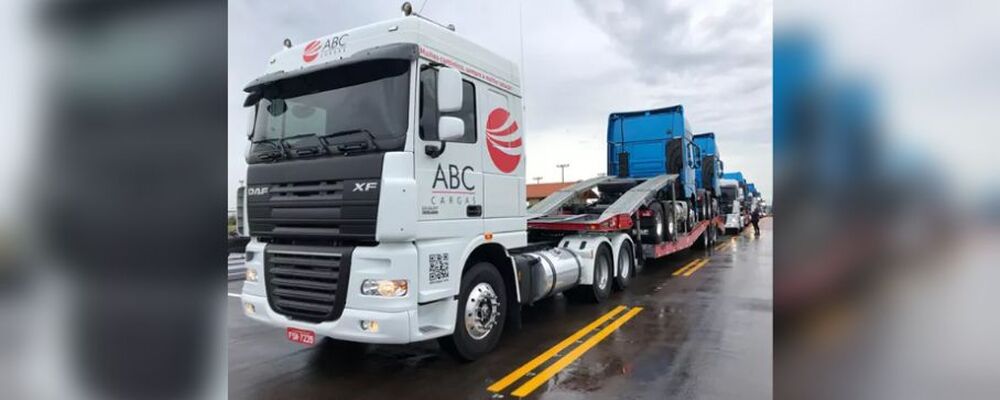 Crescente movimentação de serviços sobre máquinas-equipamentos anima as empresas de transporte de cargas