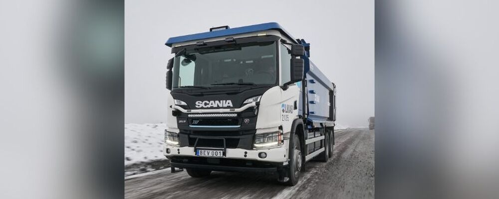 Basculante pesado elétrico da Scania entra em operação em mina na Suécia