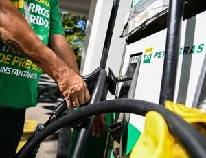 Petrobras reduz preços de gasolina e diesel vendidos a distribuidoras