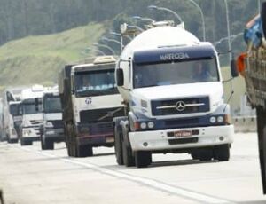 Atitudes que fortalecem as mulheres no transporte rodoviário de carga