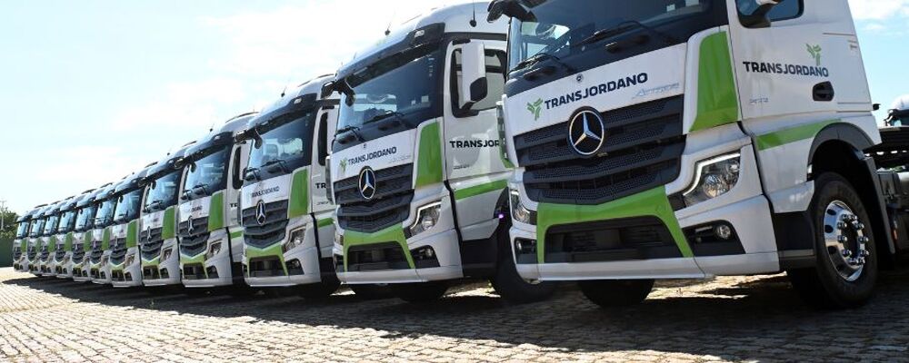 Mercedes-Benz vende 121 caminhões Actros 2651 para a TransJordano