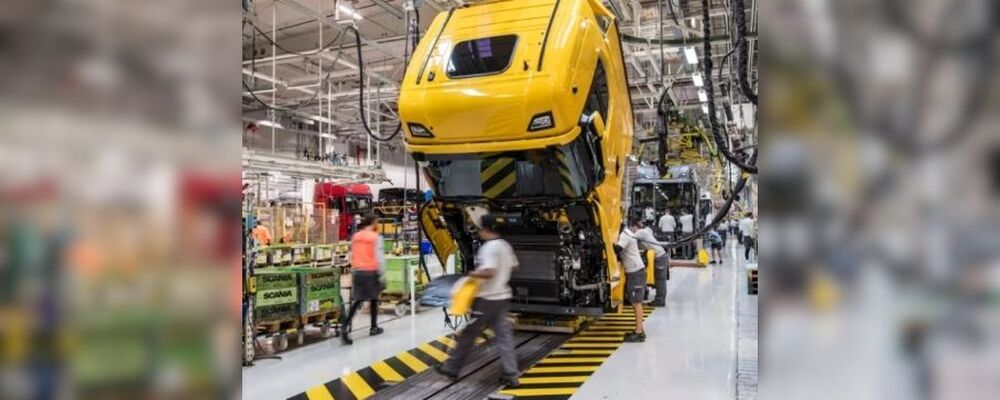 Scania ajusta seu ritmo de produção à demanda de mercado