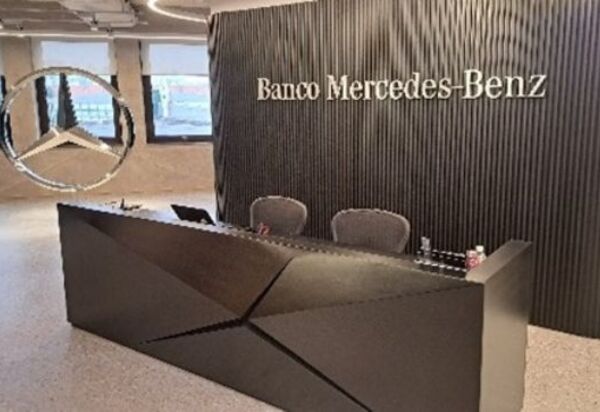 Com destaque no financiamento de caminhões, Banco Mercedes-Benz do Brasil atinge R$ 19,454 bi em carteira