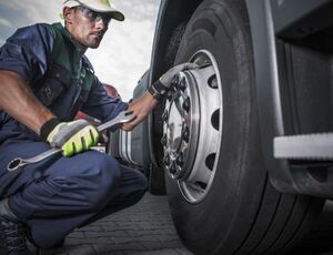 Além das bolhas: outros danos que podem prejudicar seu pneu