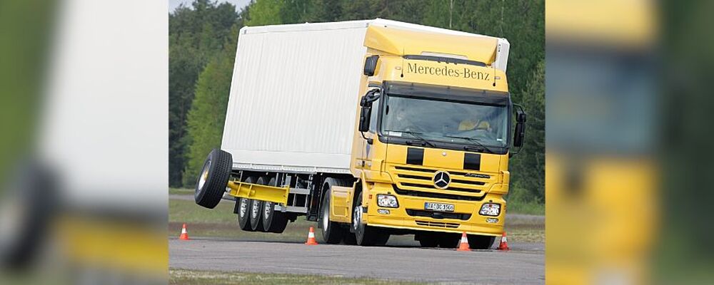 Daimler Truck comemora 1 milhão de caminhões e ônibus com Active Brake Assist
