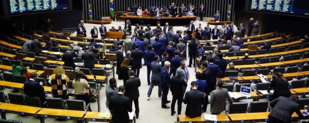 MP que modifica CTB segue para sanção; veja exame toxicológico, seguro de cargas, descanso e contrato