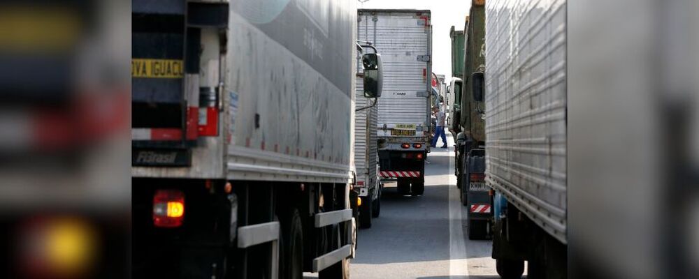 Preço médio do frete por quilômetro rodado aumentou 5% em abril, aponta Repom 