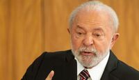 Governo Lula planeja antecipar a reoneração do diesel visando reduzir o preço de carros populares e caminhões