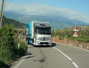 Mercedes-Benz eActros elétrico completa turnê de 5.000 km na Europa