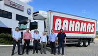 Caminhões VW são entregues ao Grupo Bahamas de supermercados