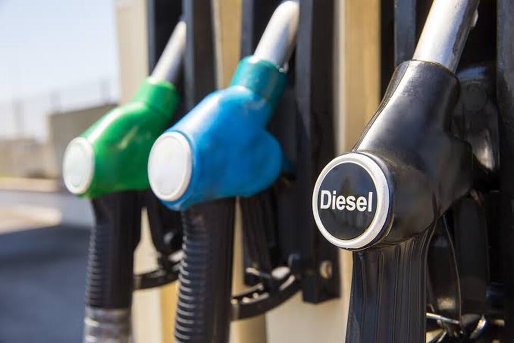 Preço do litro do diesel cai e fecha julho a R$ 5, aponta Ticket Log