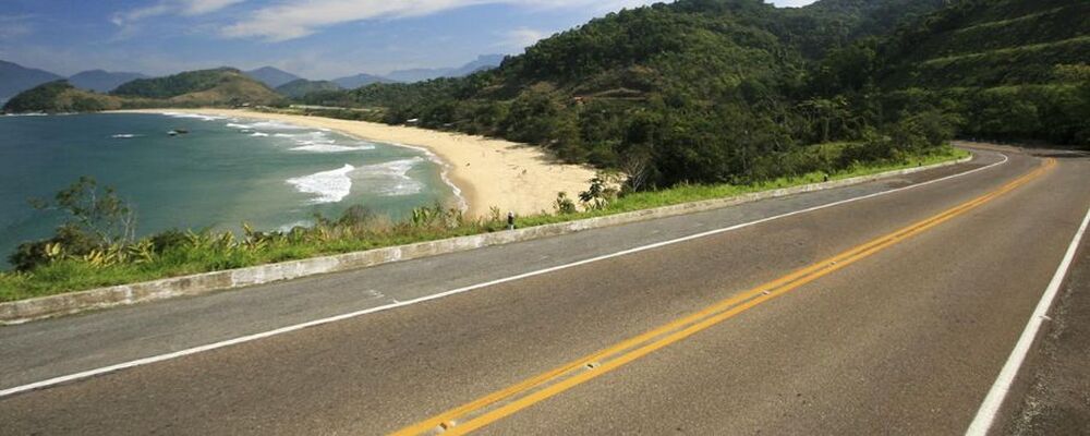 Via Dutra e Rio-Santos terão conexão 4G ao longo de toda rodovia até 2025 
