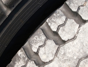 Senado aprova isenção de tributos para serviço de reforma de pneu