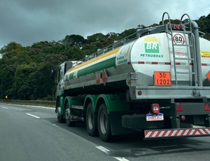 Vibra e Vivo anunciam parceria para oferecer vantagens a frentistas e motoristas de caminhões-tanques