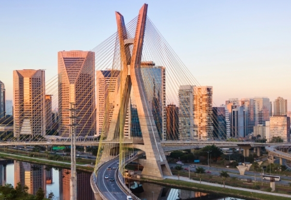 Homenagem aos 470 anos de São Paulo: Um dos corações do transporte de cargas do País