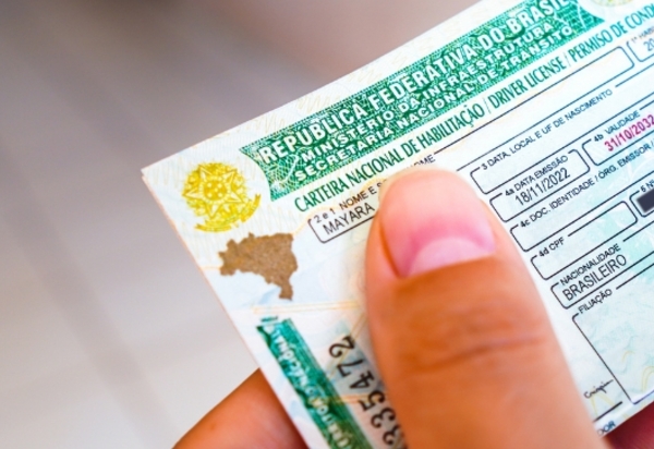 Contran adia novamente prazo para regularização do exame toxicológico