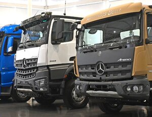 Mercedes-Benz anuncia renovação na sua linha de caminhões para 2024; confira os modelos