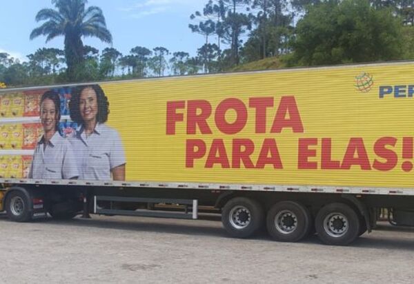 Programa Frota para Elas incentiva mulheres a serem caminhoneiras