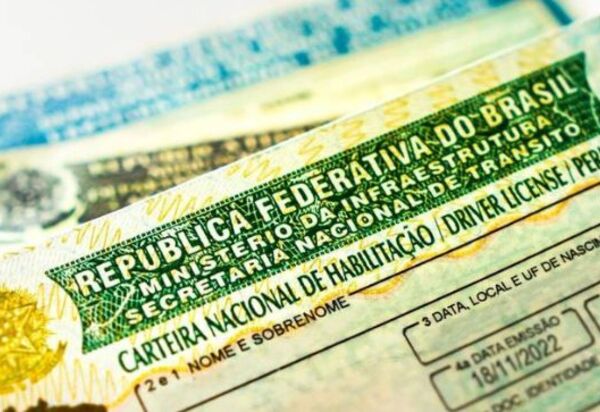 Condutores com a CNH vencendo precisam renovar exame toxicológico; confira o prazo