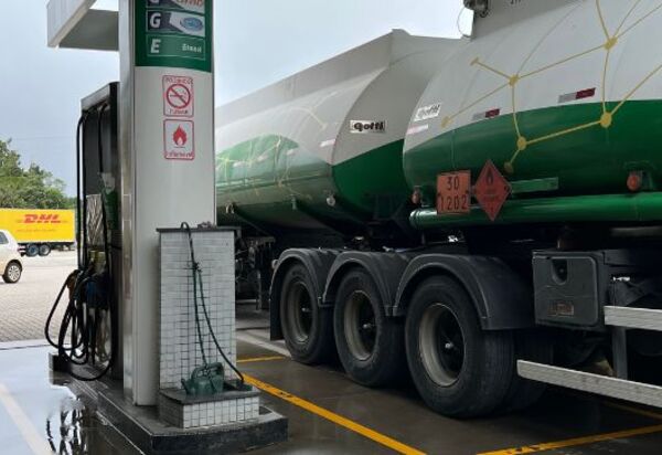Preço médio do litro do diesel tem leve queda em todo País, aponta levantamento