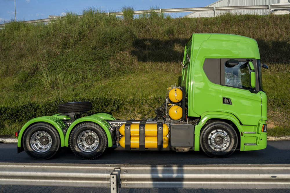 Scania lança novo caminhão a gás na Agrishow 2024
