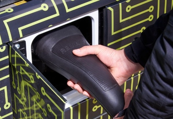 Mercedes-Benz consegue carregar pela 1ª vez caminhão elétrico com 1.000 quilowatts