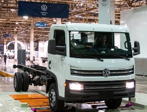 Volkswagen Caminhões e Ônibus inicia produção de veículos na Argentina