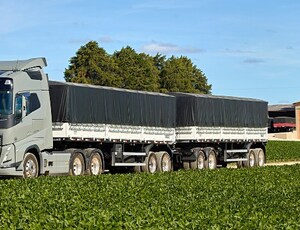 Volvo introduz versão do FH capaz de rodar com 100% de biodiesel