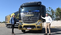 Luxafit celebra 30 anos com Actros 2045 personalizado