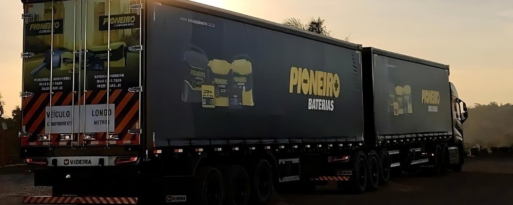 Videira Implementos vende bitrem customizado para Baterias Pioneiro 