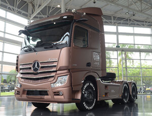 Mercedes-Benz do Brasil atinge 15 mil caminhões customizados vendidos