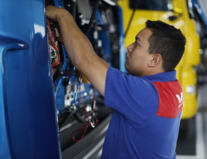 DAF lança Projeto Horizonte para capacitação de novos mecânicos