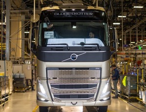Volvo entra em 2025 com cautela no mercado de caminhões
