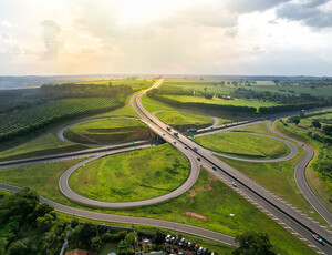 Rodovia Anhanguera completa 77 anos