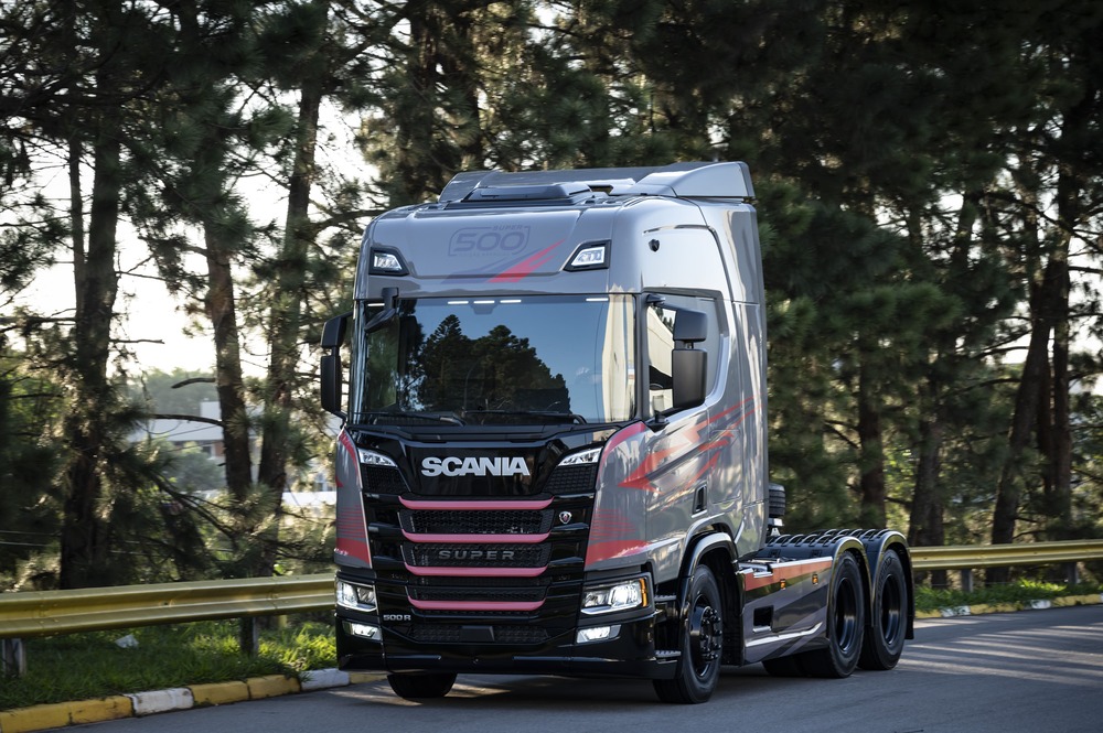 Scania lança a Super 500: série especial une potência, tradição e inovação