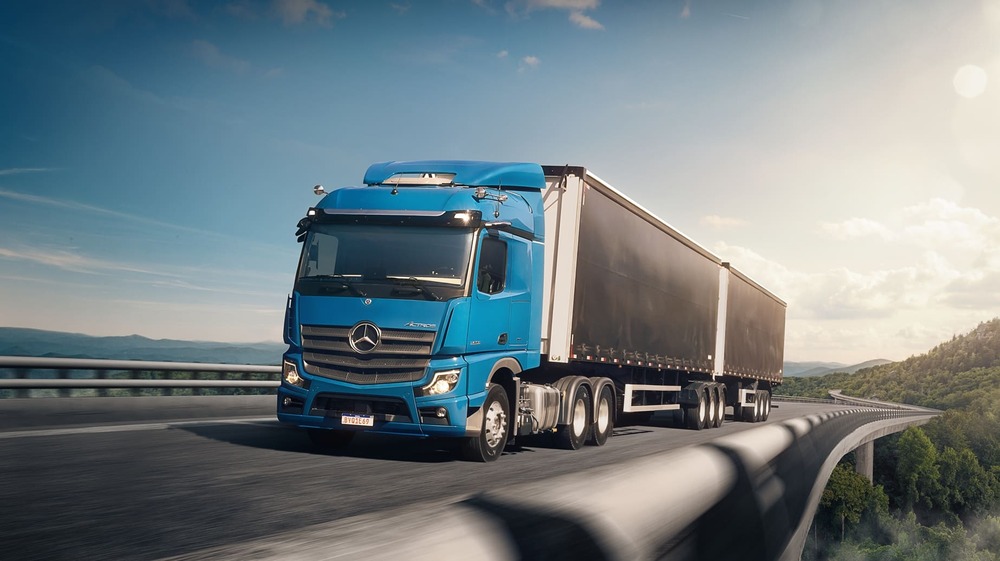Banco Mercedes-Benz tem taxas a partir de 0,89% para caminhões em junho