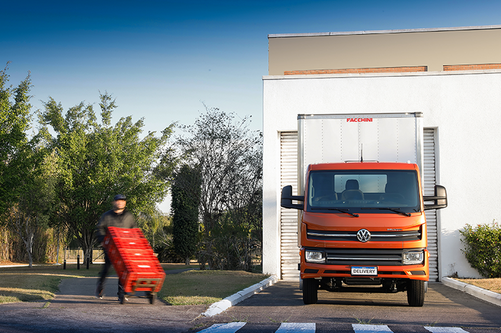 VW Delivery 11.180 desponta na liderança de vendas de caminhões