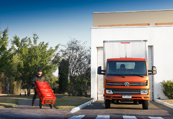 VW Delivery 11.180 desponta na liderança de vendas de caminhões