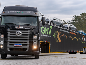 Projeto-piloto da Tegma converte caminhões para tecnologia híbrida diesel-GNV