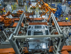 Produção de caminhões cai 7,3% no acumulado do ano, aponta Anfavea