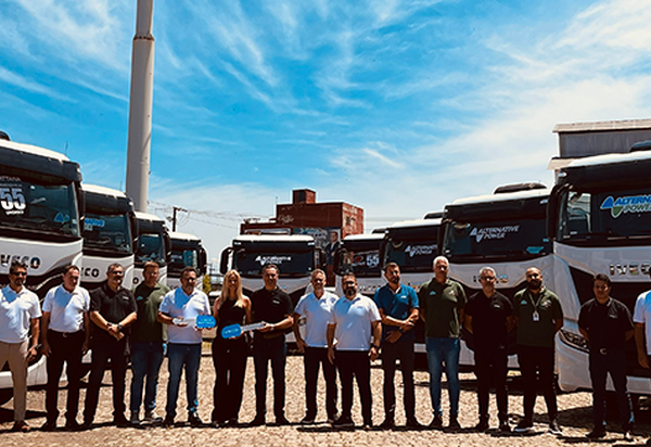 IVECO entrega 55 S-Way à Reiter Log